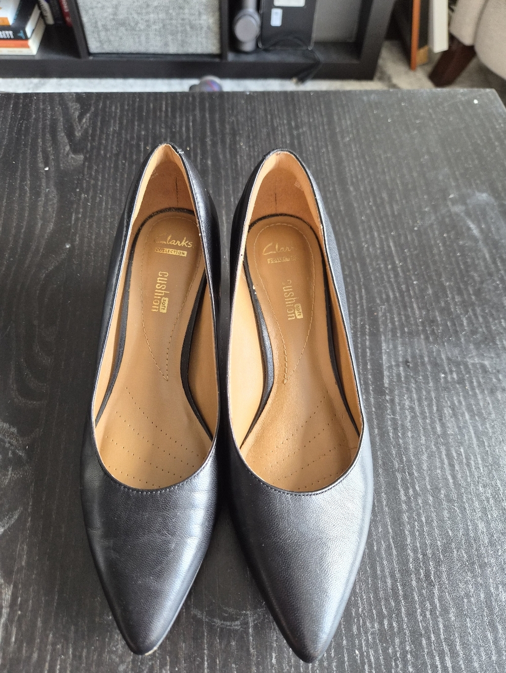 Clarks Black Pointed-Toe Leather Heels